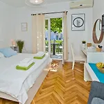 Apartman Tota Glamur Jelsa