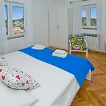 Apartman Tota Glamur Jelsa