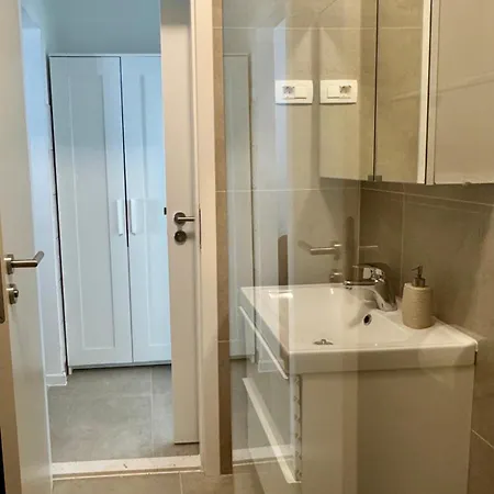 Tota Glamur Jelsa (Hvar)